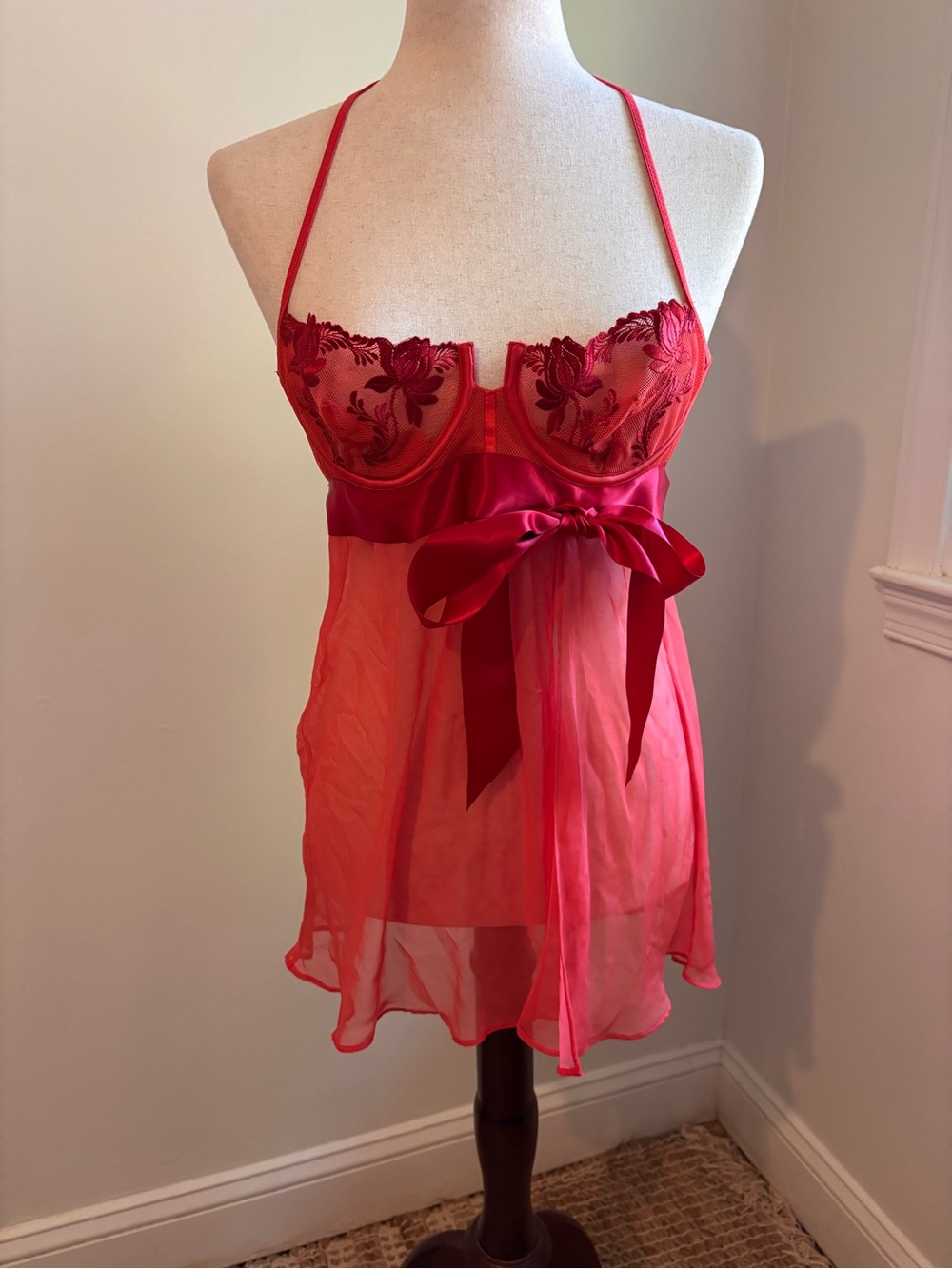 Victoria’s Secret Red Sheer Mesh Lace Babydoll Chemise Nightie 34B